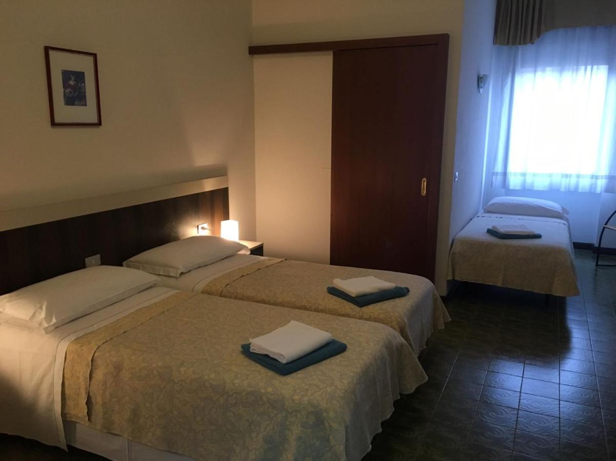 Hotel Centrale Este Zewnętrze zdjęcie