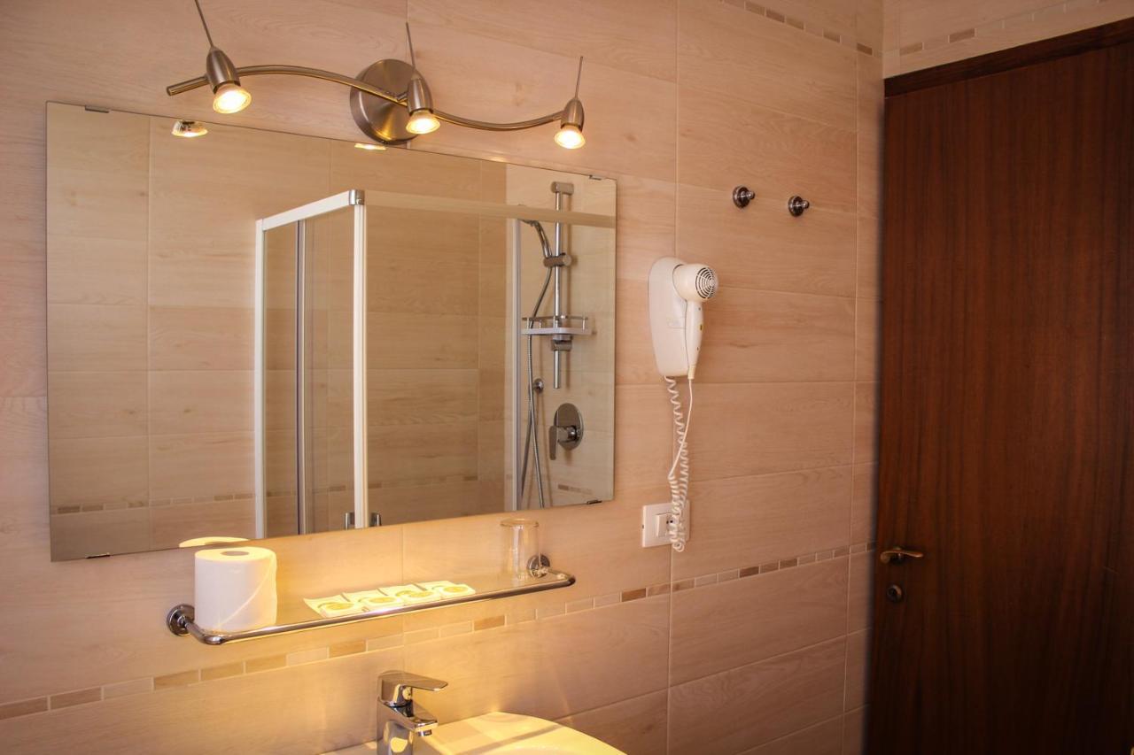 Hotel Centrale Este Zewnętrze zdjęcie