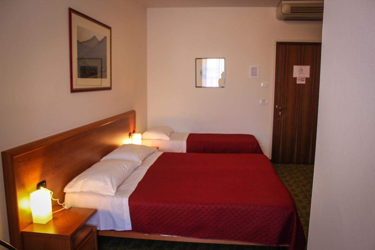 Hotel Centrale Este Zewnętrze zdjęcie
