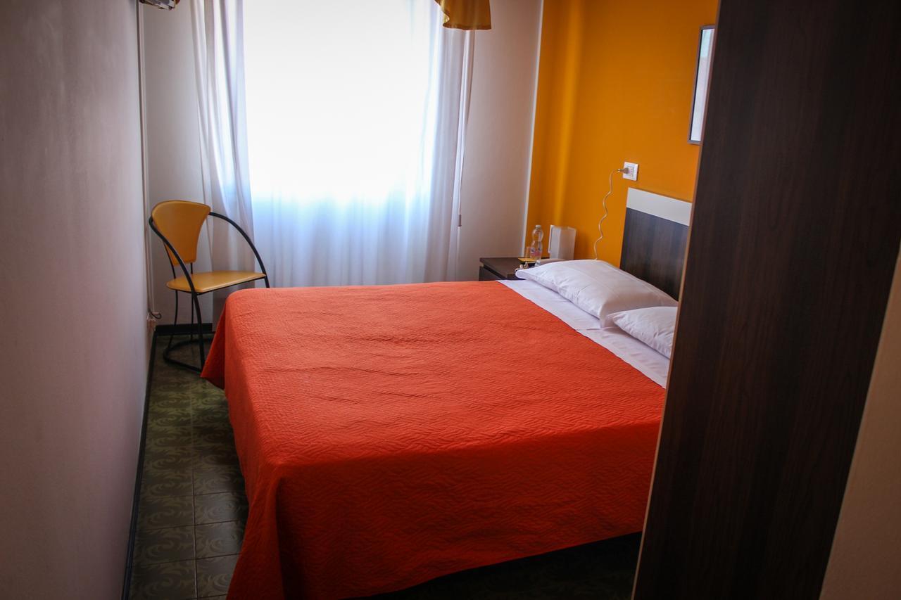 Hotel Centrale Este Zewnętrze zdjęcie