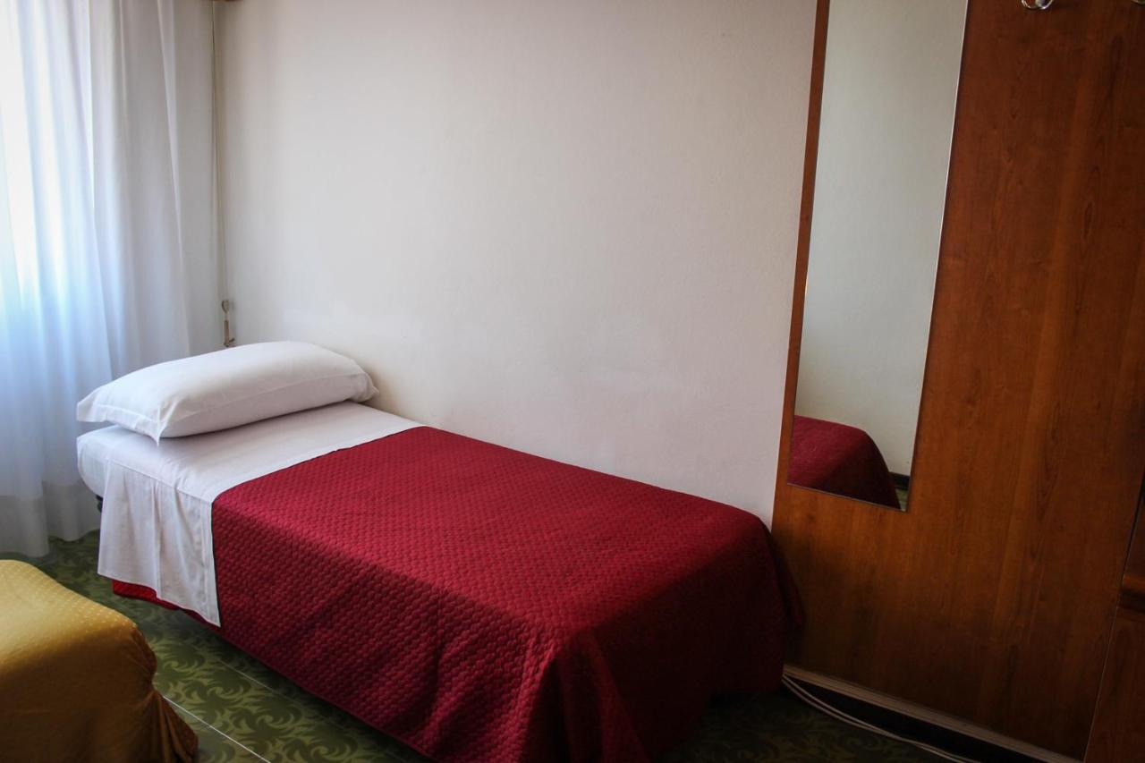 Hotel Centrale Este Zewnętrze zdjęcie