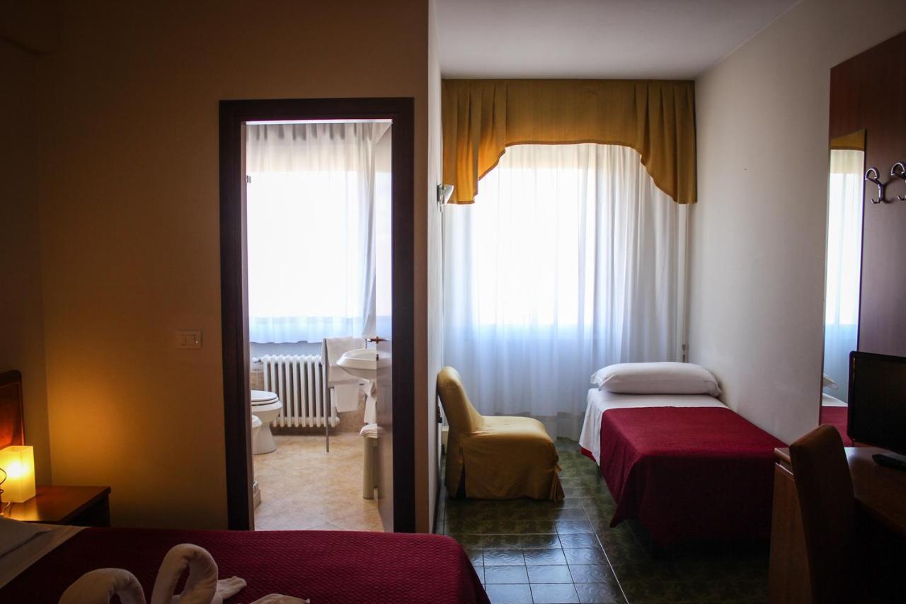 Hotel Centrale Este Zewnętrze zdjęcie